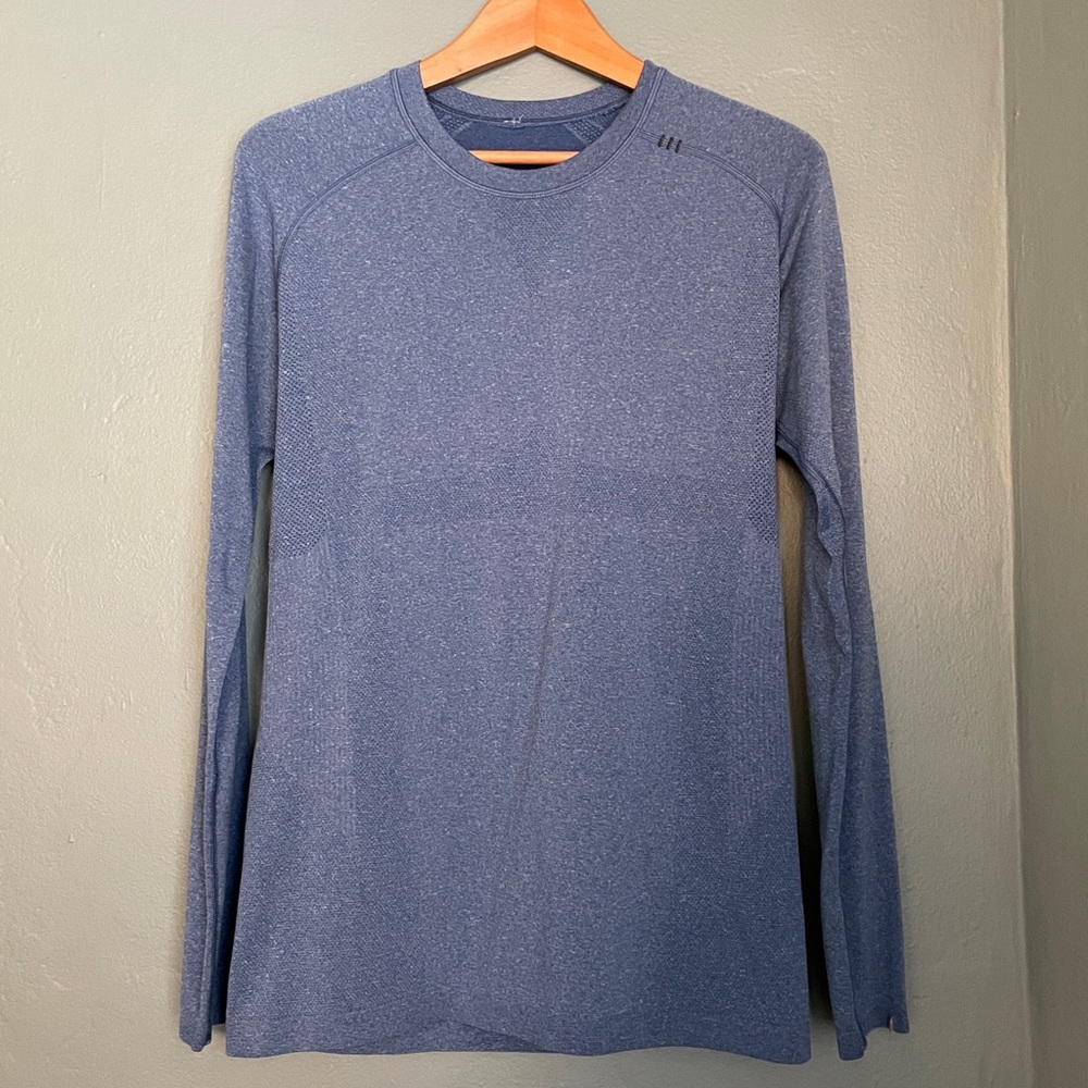lululemon Metal Vent Tech Blue White Long Sleeve Shirt Size Small